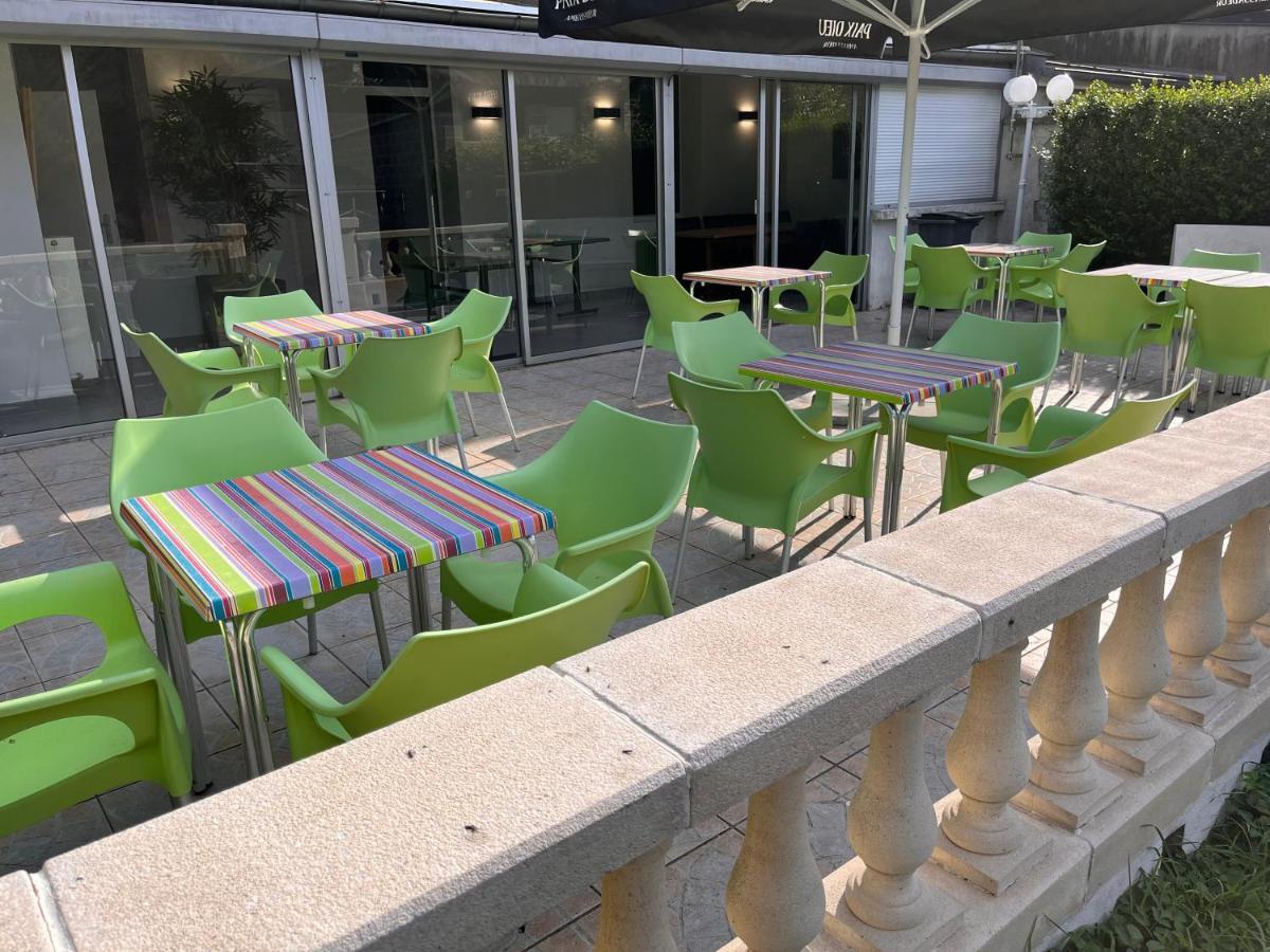 Le Clos Joli Haybes Exterior foto